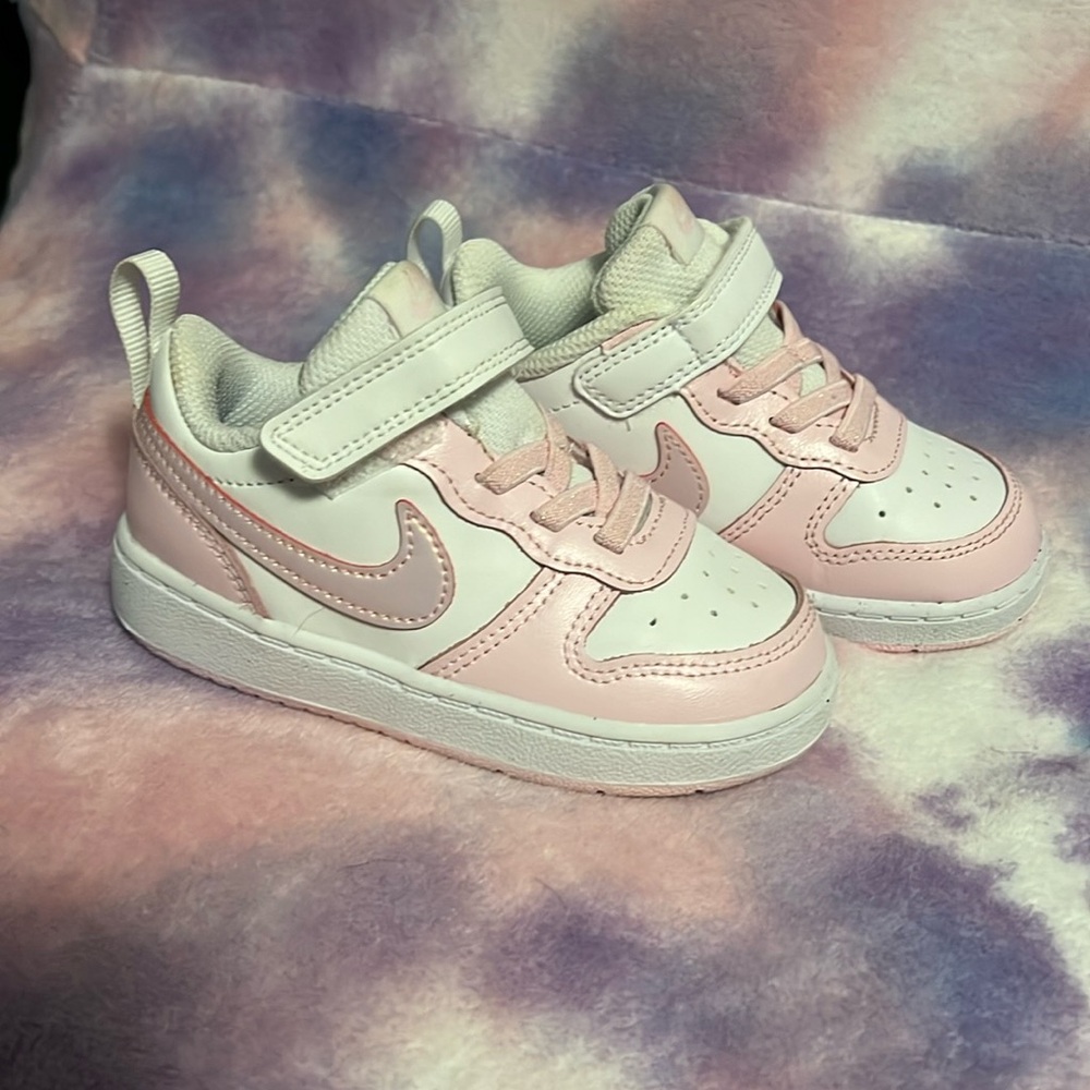 Toddler girls Nike dunks